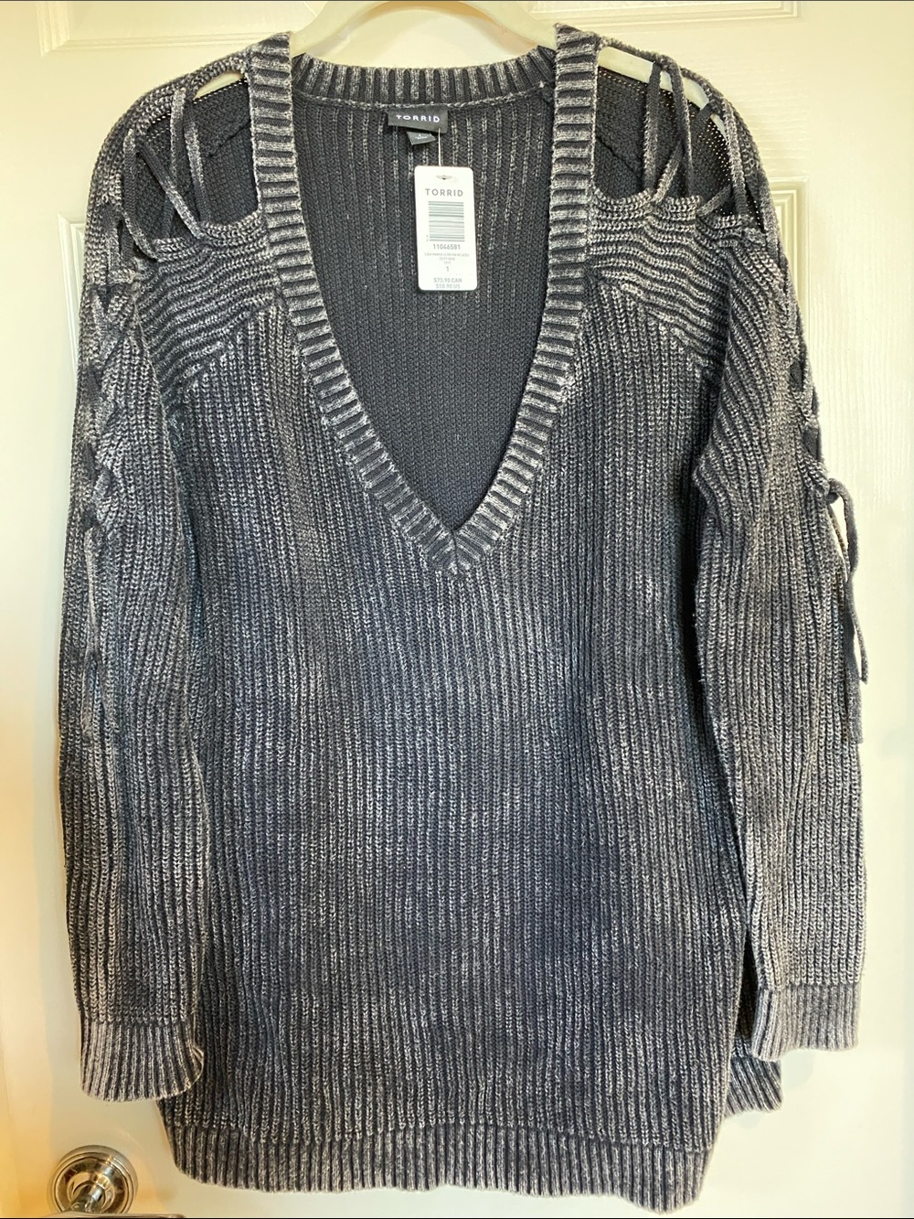 torrid Charcoal Gray Ribbed V-Neck Cold-Shoulder Sweater